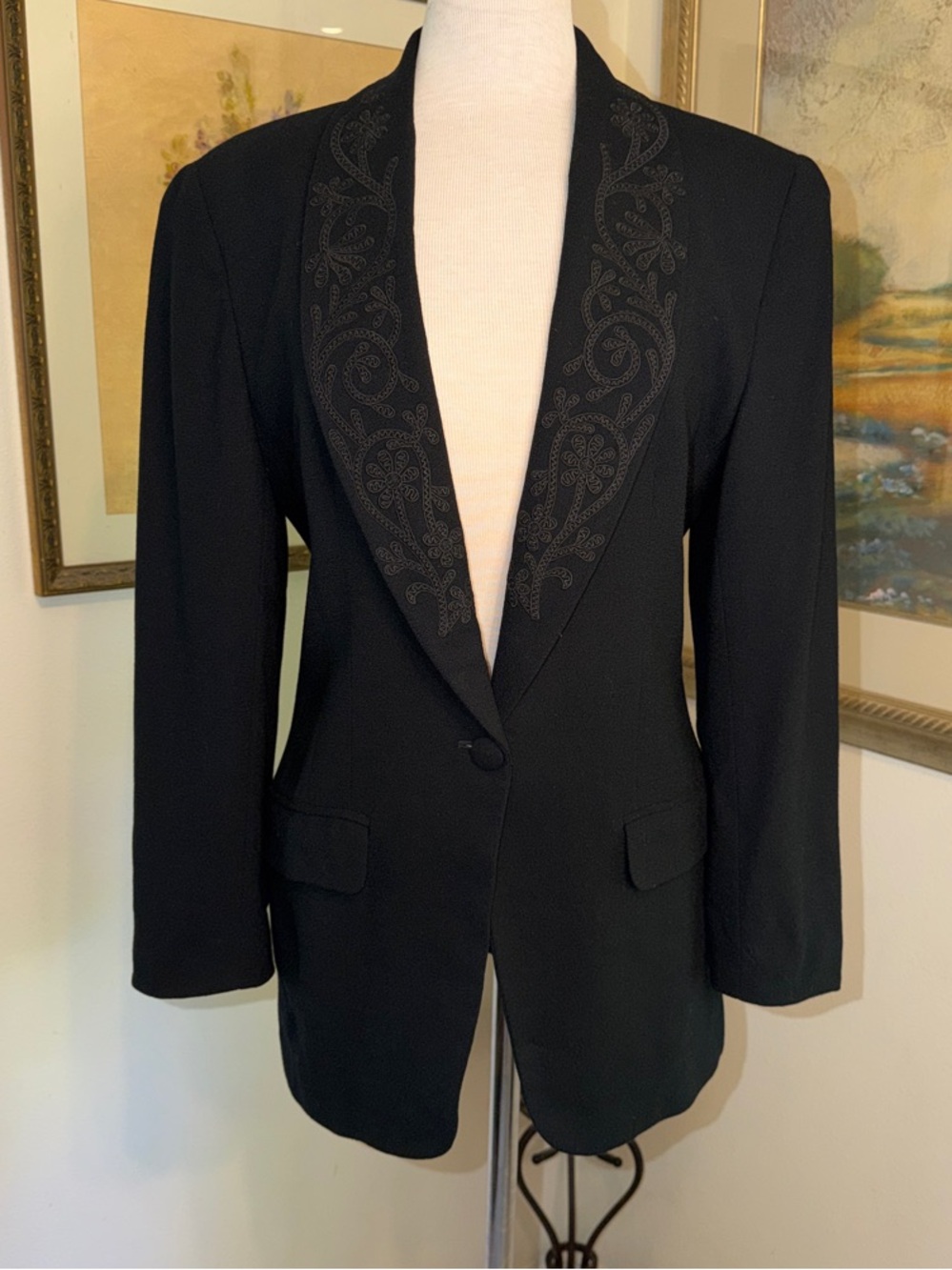 JACKET - Jones New York Vintage Black Wool Blazer w/Embroidered Shawl Size 10